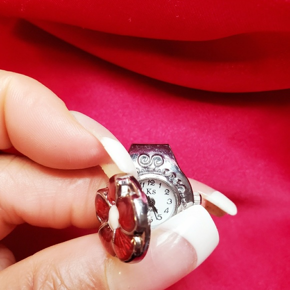 Beautiful Ring/Watch - Picture 5 of 5